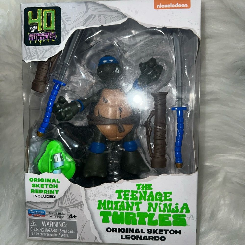 Nickelodeon TMNT Leonardo Figure with Blue Mask